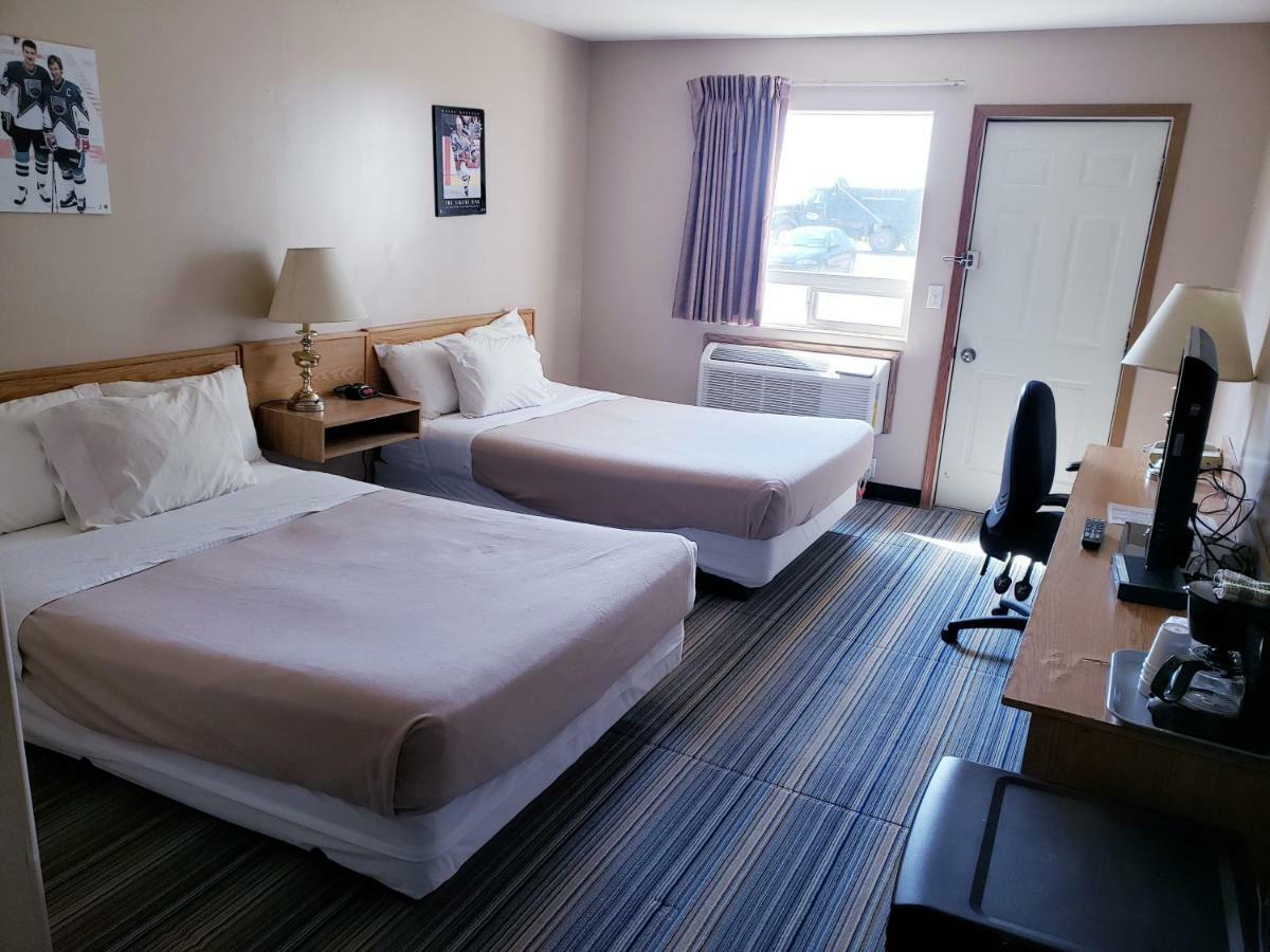 Travel-Inn Resort & Campground Saskatoon Exterior photo